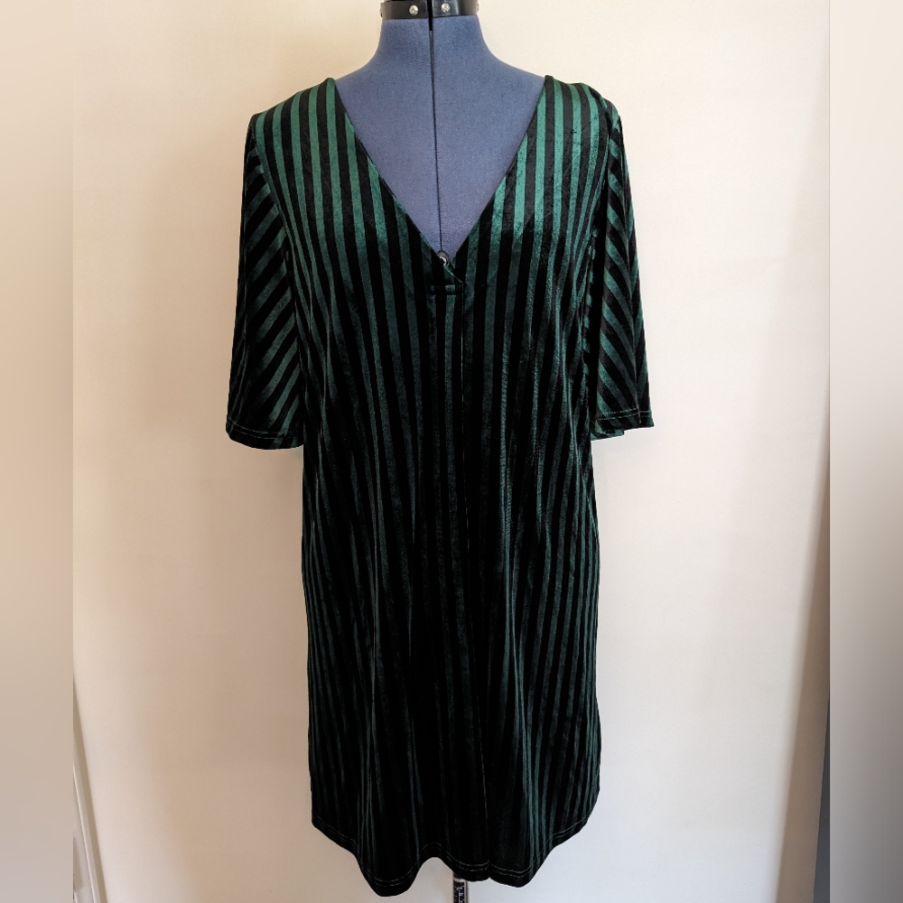 Modcloth velvet shift dress